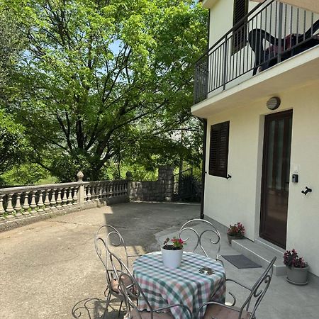 Midpoint Apartment Kotor Exterior photo
