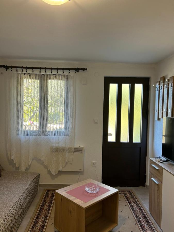 Midpoint Apartment Kotor Exterior photo