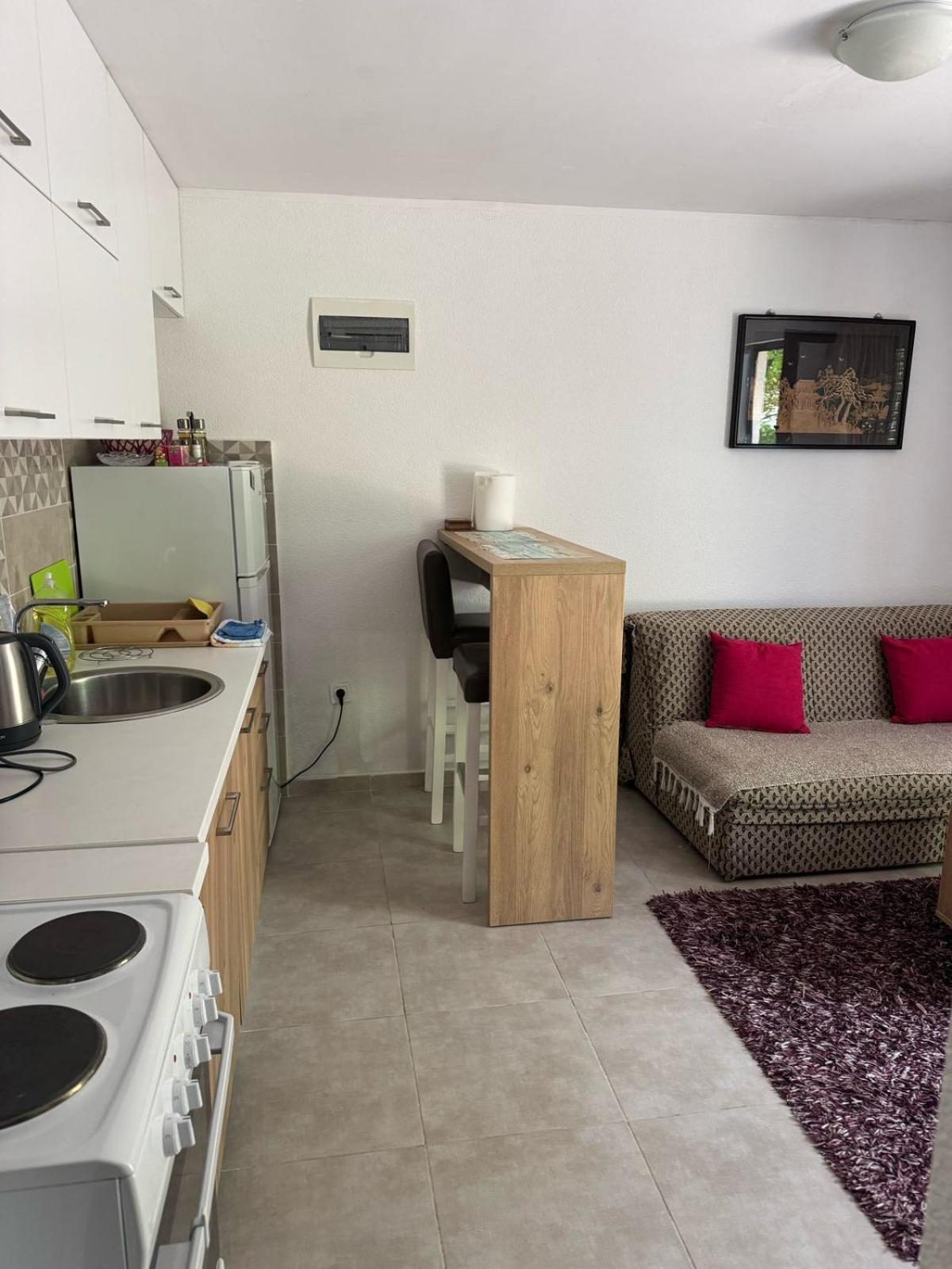 Midpoint Apartment Kotor Exterior photo